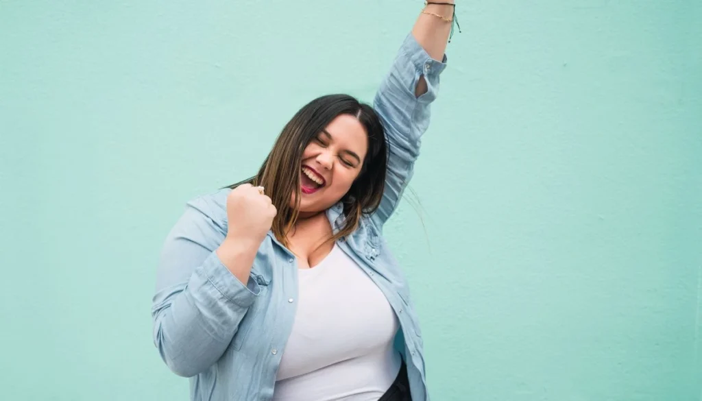 7 Sexy Truth Why Curvy Women Are Irresistible To Men scoopok.com Warmth and Approachability